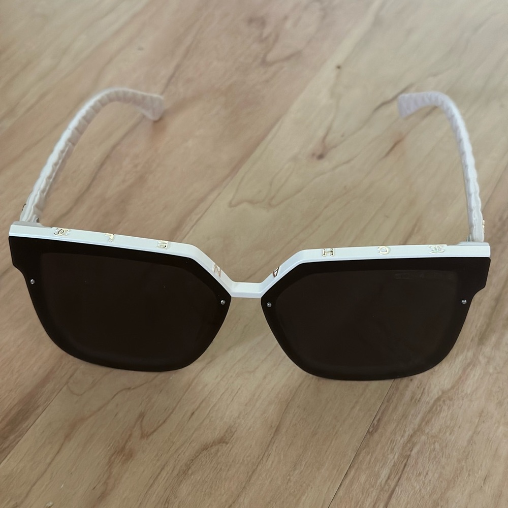Chanel Beautiful Pearl White Sunglasses